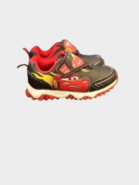 Disney CARS " Lightning McQueen"  Red & black Light up Sneaker Toddler 10